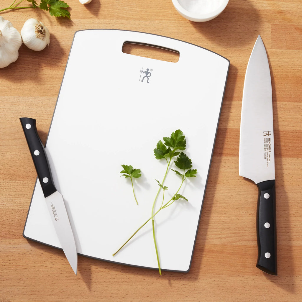 2-pc Chef Set with Cutting Board Z763