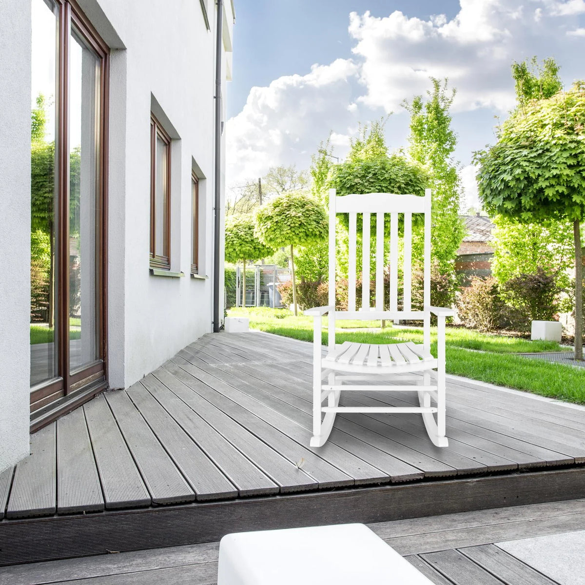 White Wood Rocking Chair E577