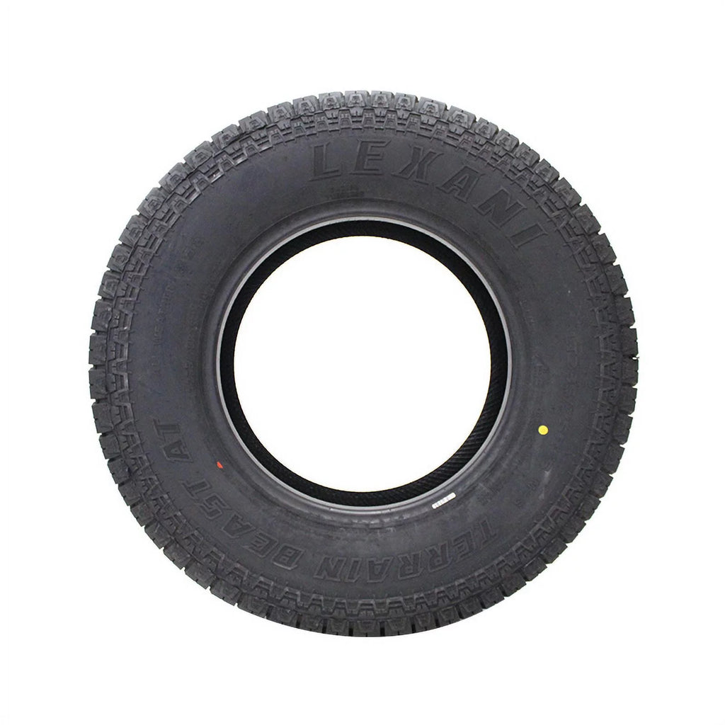 245/70R16 107 H Tire P563
