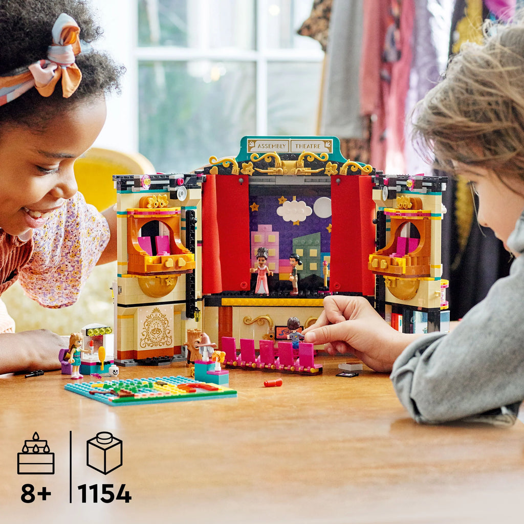 Theater School Playset with 4 Mini-Dolls L956