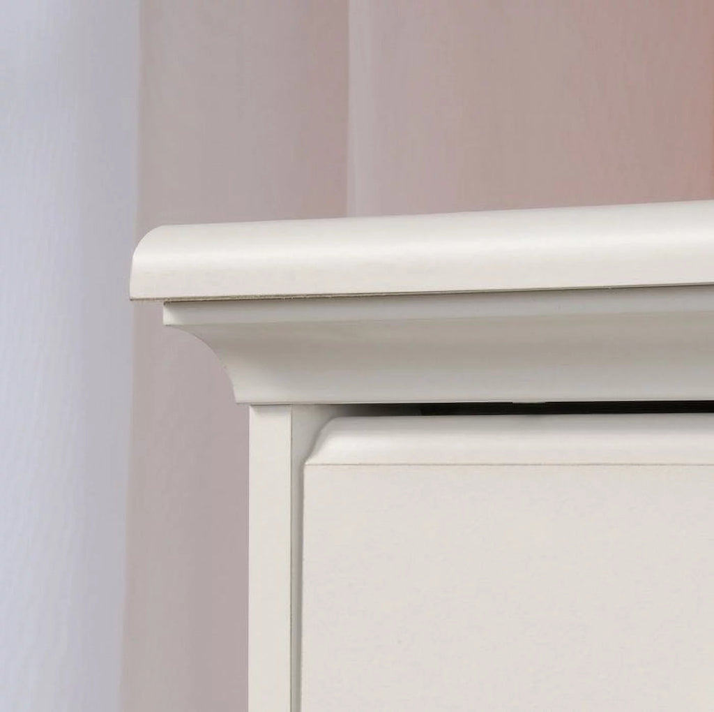 3-Drawer Dresser A7644